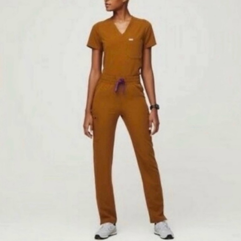 Figs Women's Short Sleeve Scrub Top and Pants Set - Rust Brown